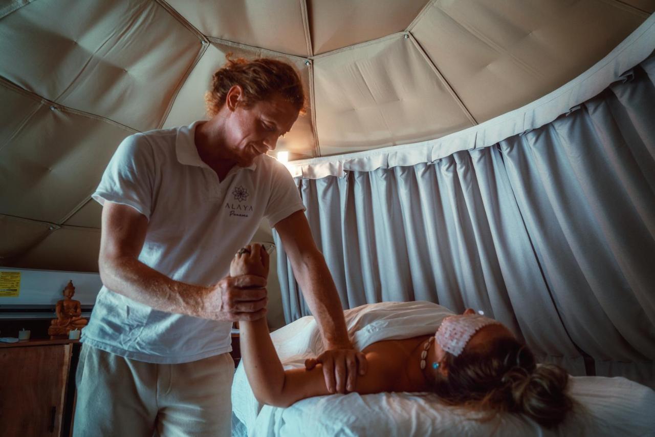 Отель Alaya Yoga & Surf & Retreat Плайя-Венао Экстерьер фото